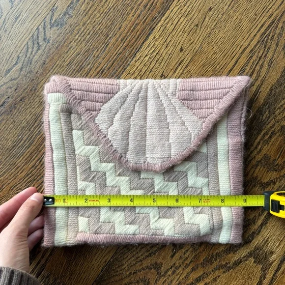 Vintage Handmade Clutch Cream and Pink Coastal Mermaid Seashell - Picture 6 of 8